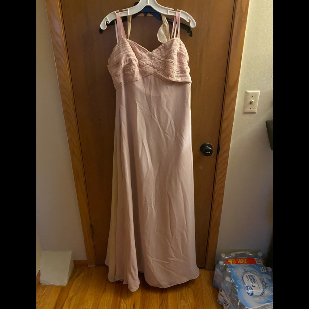 Long light pink formal dress. Never worn.